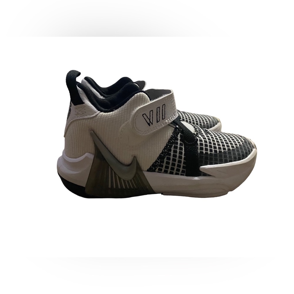 Nike LeBron Witness 7 Basketball Shoes Little Kids 11C